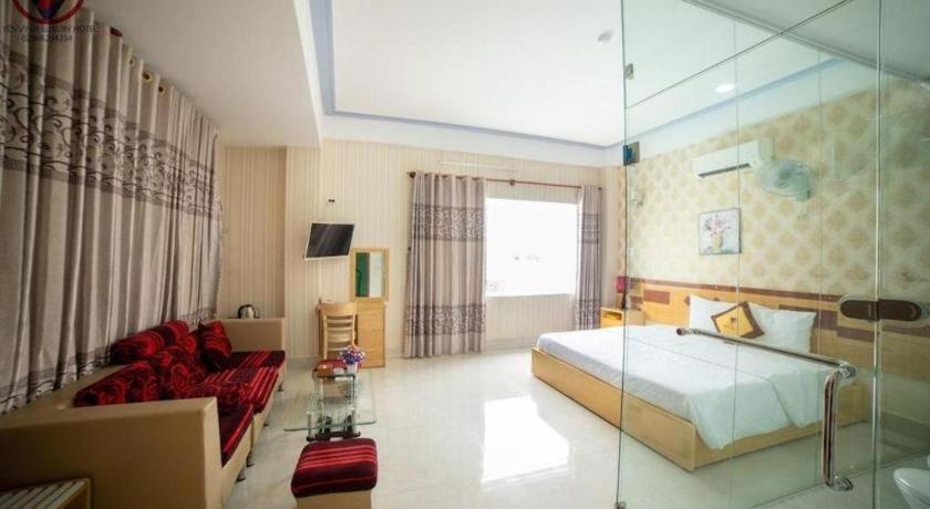 Yen Vy 04 Luxury Hotel Quy Nhon Exterior foto